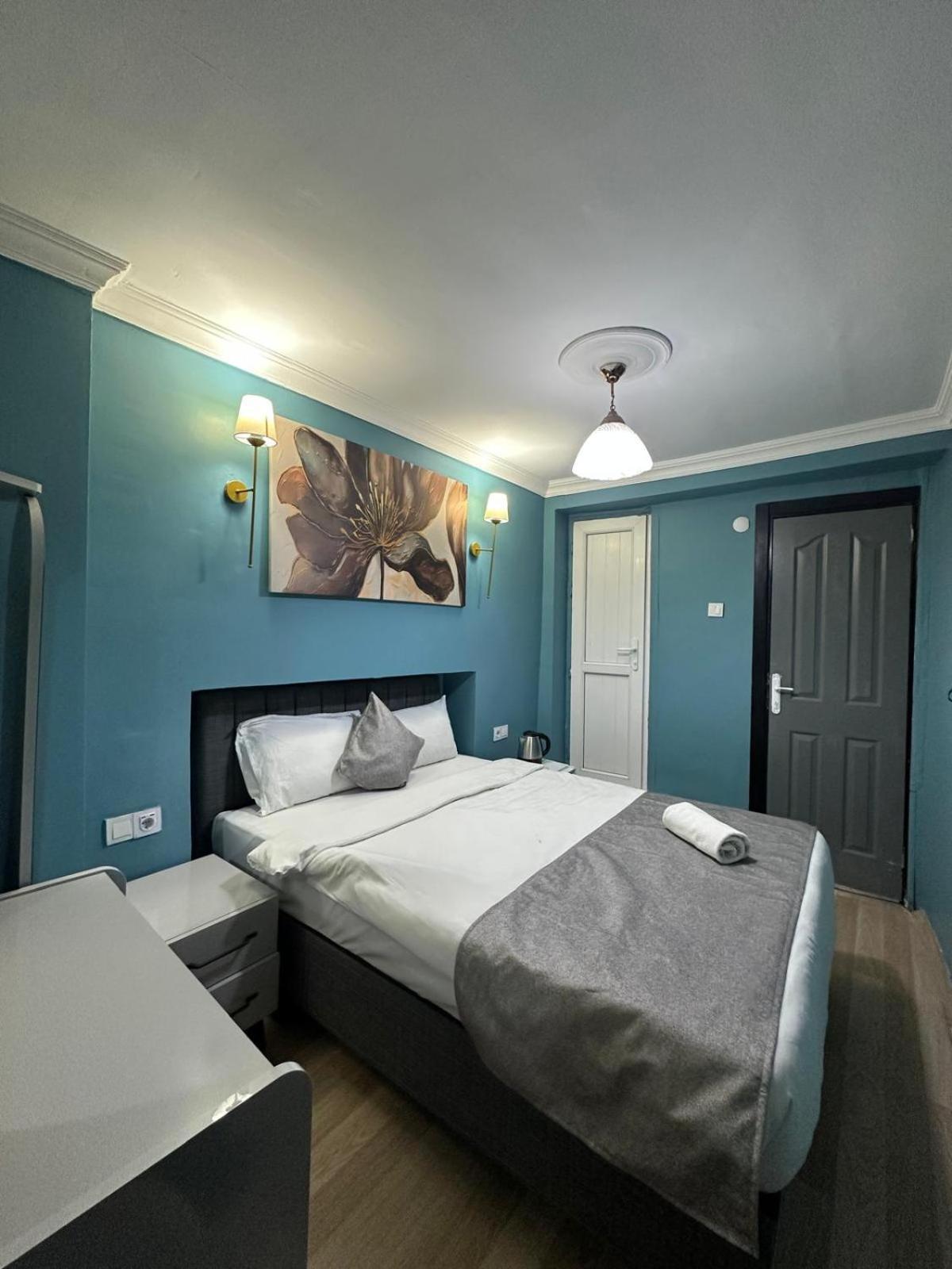 Ada Aparthotel *