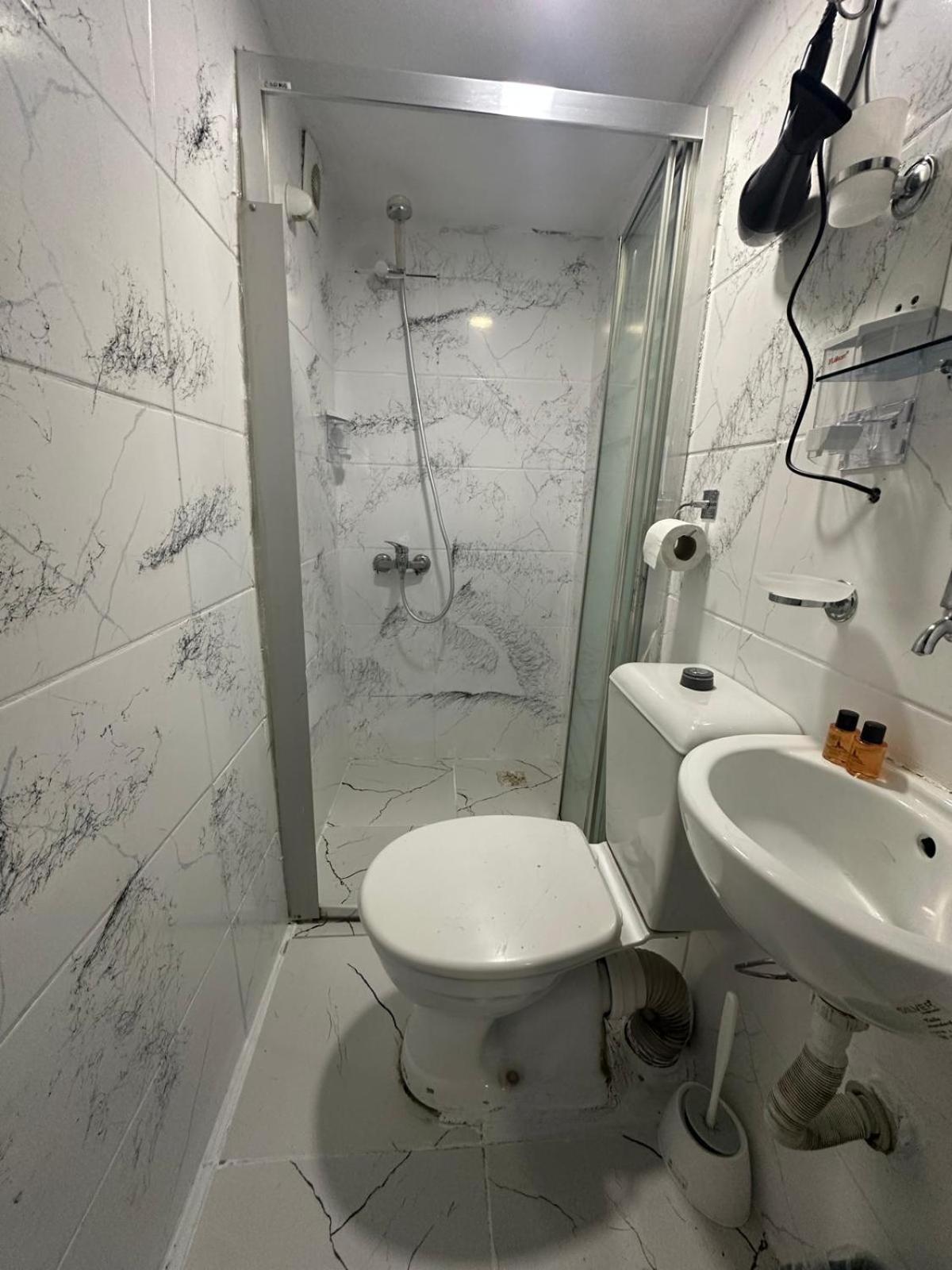 Ada Aparthotel