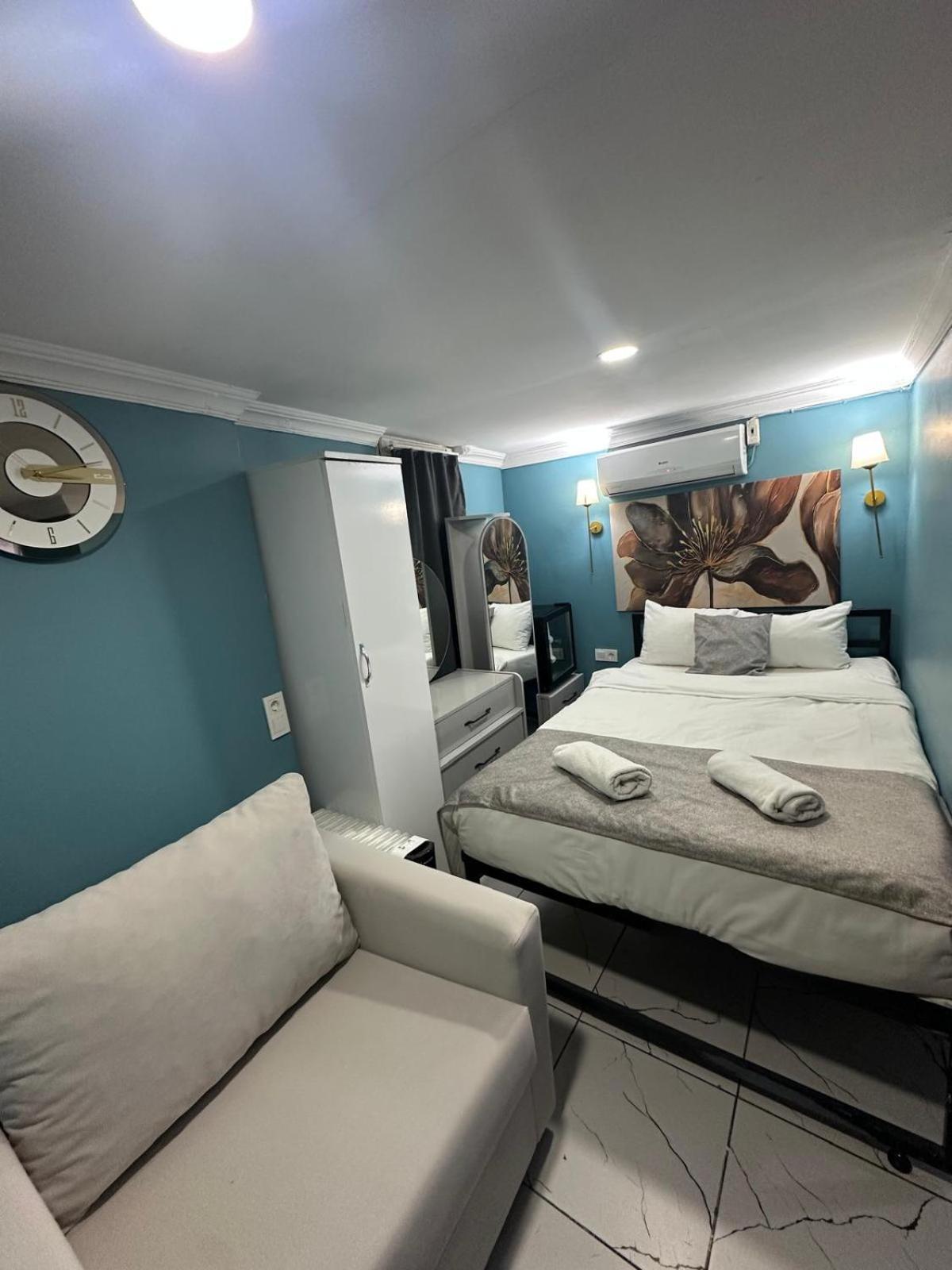 Aparthotel Ada *
